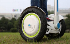 Lasciate che la Airwheel S3 2 ruote auto-bilanciamento scooter essere il tuo stile di vita più verde
