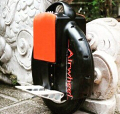 The New Zealand Stylish Man Account for what a Fashionable Life and Brand New Experience Airwheel Unicycle offers